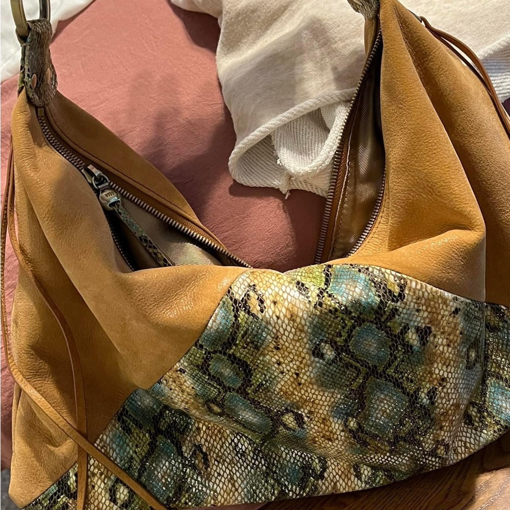 Hobo Shoulder Bag